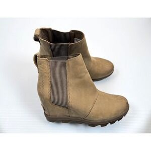 Sorel Joan of Arctic Wedge II Chelsea Booties Women 8 EUC Leather Elastic Ankle